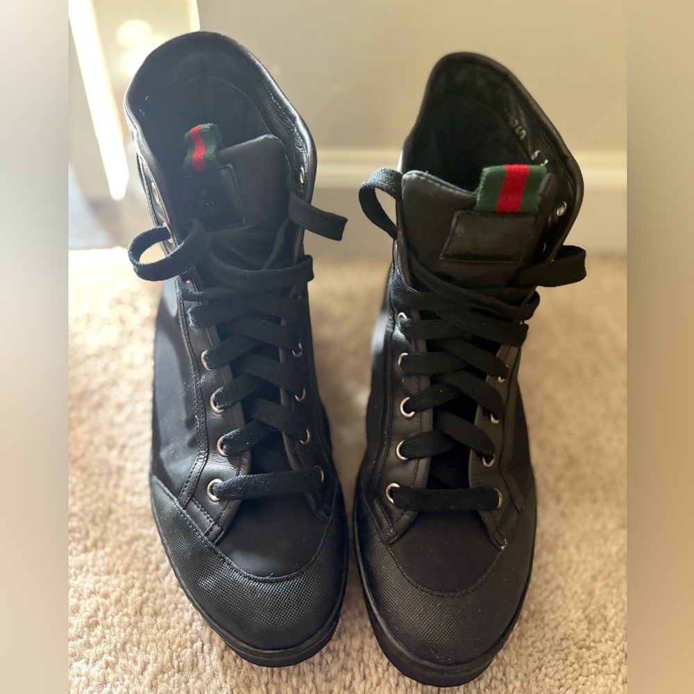 Gucci Black Sneakers with Red and Green Stripes